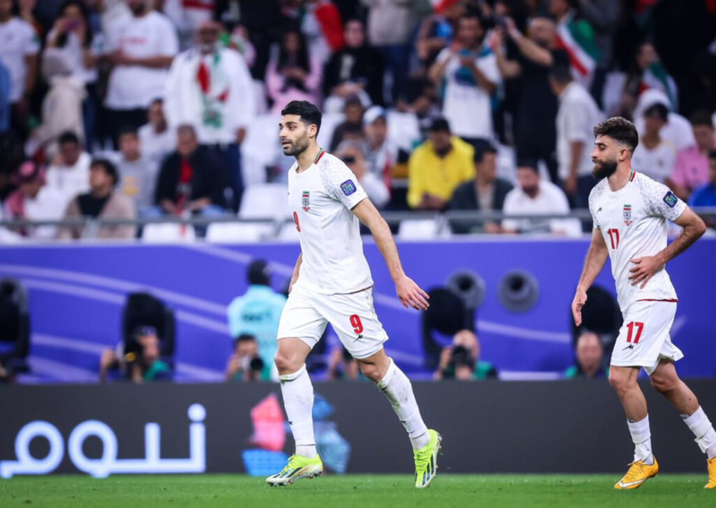 Taremi tỏa sáng với cú đúp bàn thắng trong trận Iran 2-1 UAE
