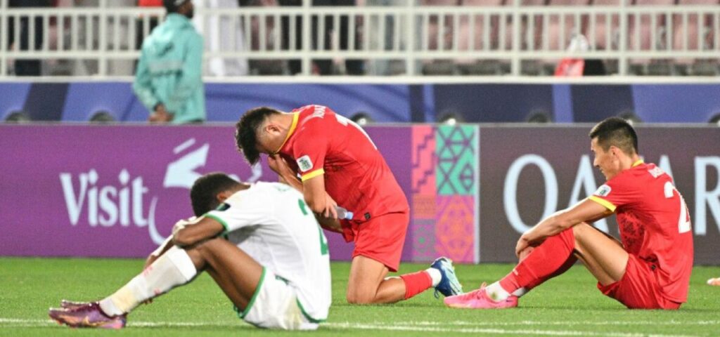 Cả Kyrgyzstan lẫn Oman đều bị loại sau trận hòa 1-1, Kyrgyzstan 1-1 Oman Bảng F Asian Cup 2023 