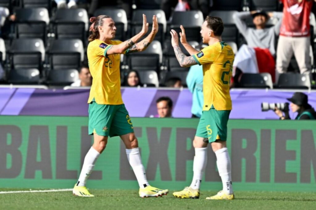 Đội tuyển Úc có màn hủy diệt đại diện Đông Nam Á, Úc 4-0 Indonesia 