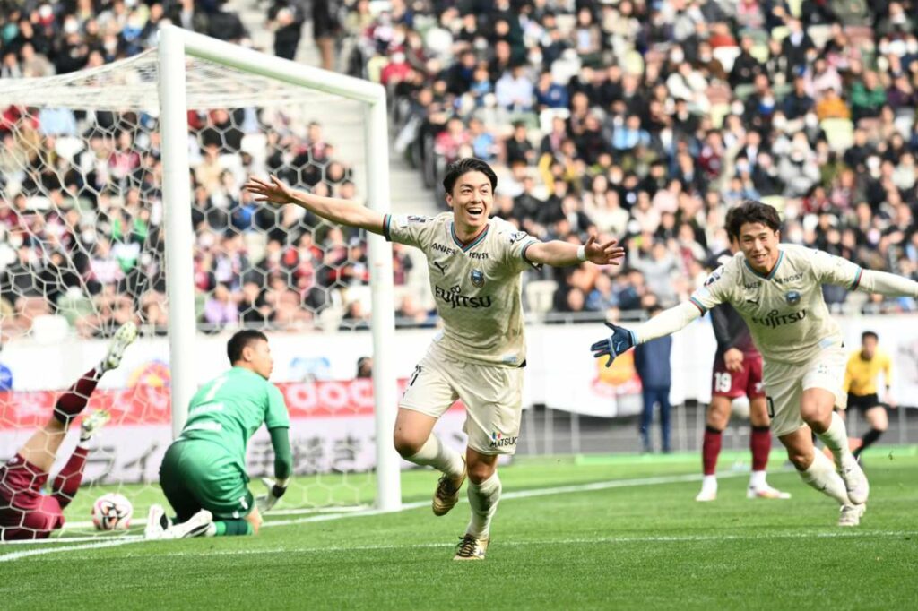 Sai van Wermeskerken ghi bàn thắng duy nhất trận đấu giúp Kawasaki Frontale vô địch Siêu Cúp Nhật Bản