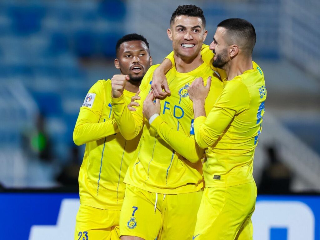 Ronaldo (số 7) ghi bàn thắng duy nhất giúp Al-Nassr giành lợi thế ở trận lượt đi vòng 16 đội AFC Champions League 2023/24