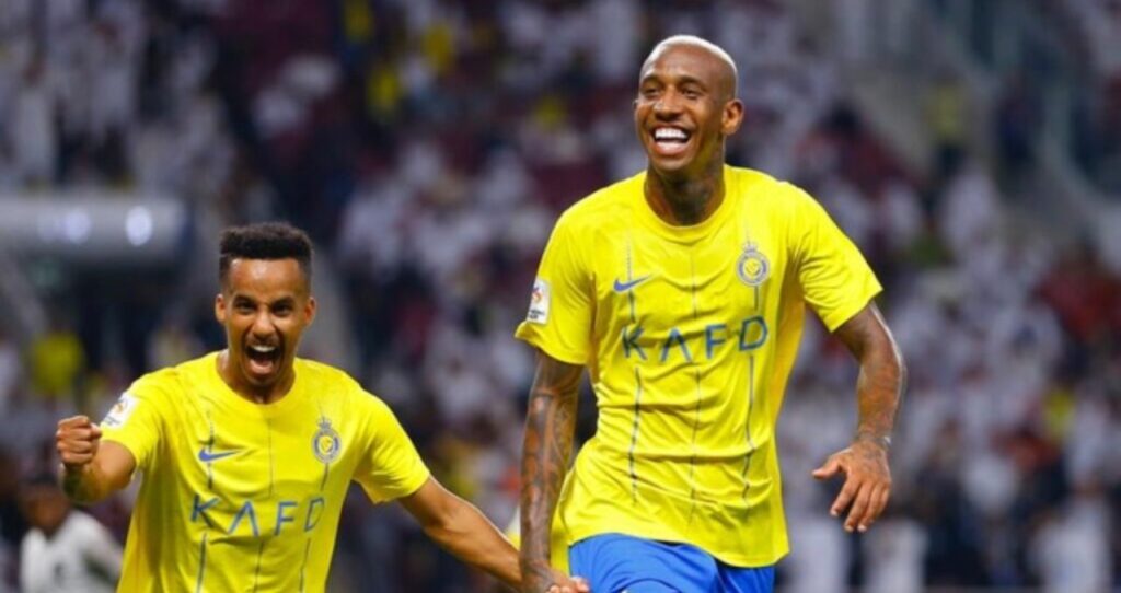 Talisca thi đấu cho Al-Nassr. 