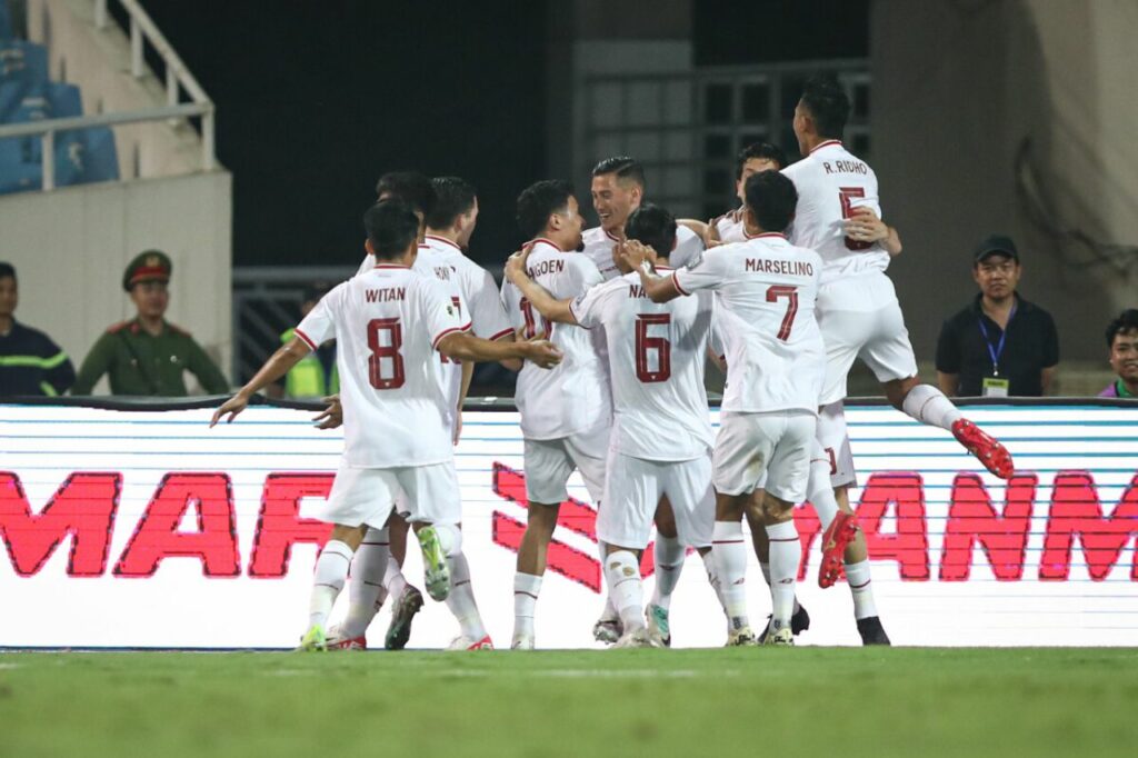 Indonesia có bàn mở tỉ số từ rất sớm trong trận đấu Việt Nam 0-3 Indonesia