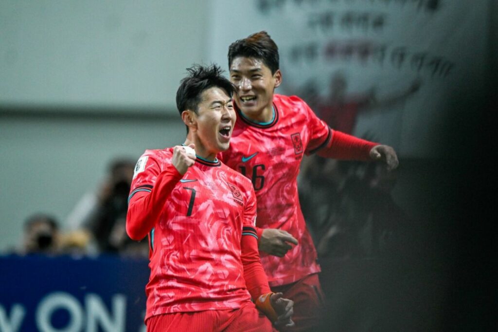 Son Heung-min ghi bàn trong trận Hàn Quốc 1-1 Thái Lan