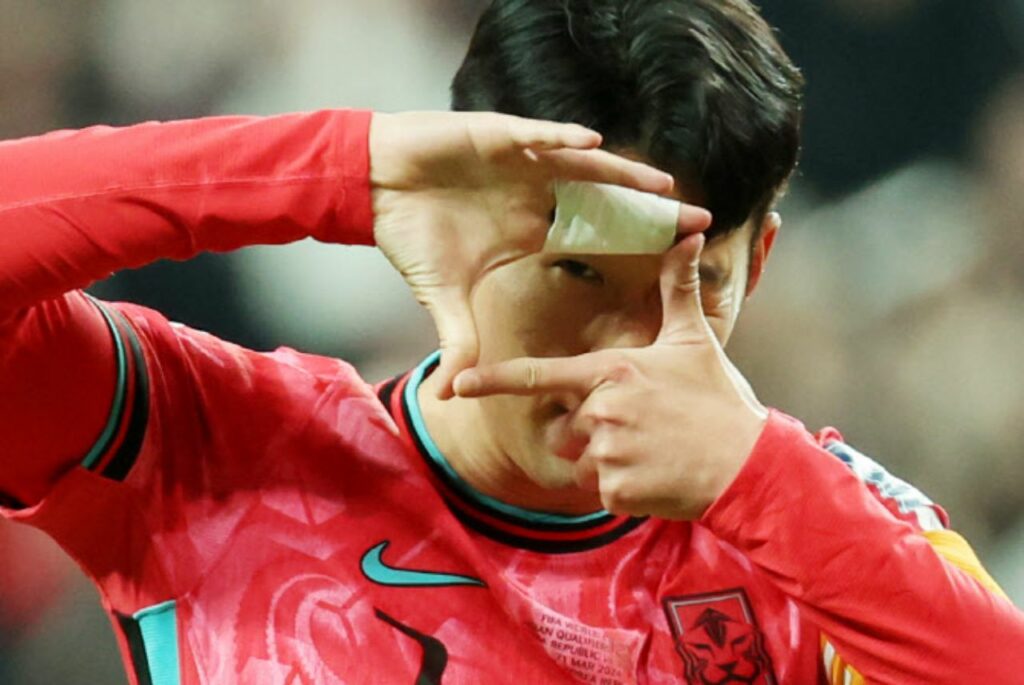 Son Heung-min ghi bàn nhưng Hàn Quốc vẫn đánh rơi chiến thắng, Son Heung-min Hàn Quốc 1-1 Thái Lan