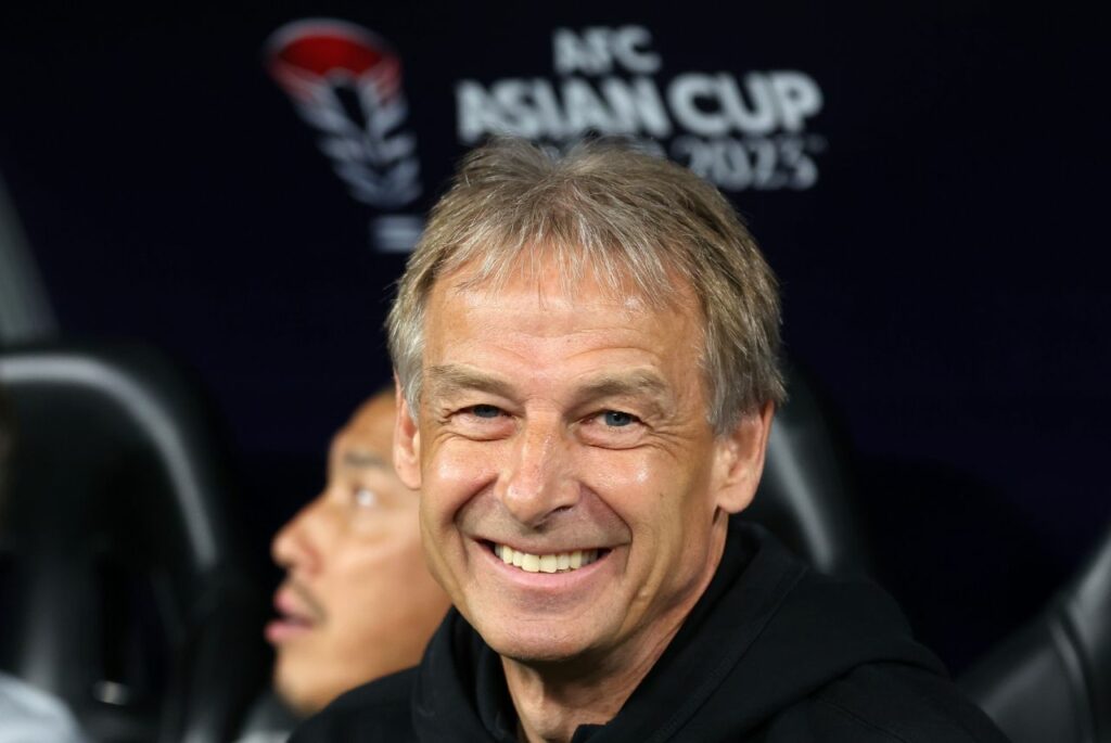 HLV Jürgen Klinsmann khi còn dẫn dắt Hàn Quốc tại Asian Cup, cùng những Chia Sẻ Của Huấn Luyện Viên Jürgen Klinsmann