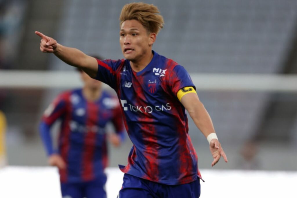 Kuryu Matsuki, 1 trong 6 6 Tài Năng J-League Đủ Sức Thi Đấu Ở Châu Âu, mang băng đội trưởng của FC Tokyo ở tuổi 20.