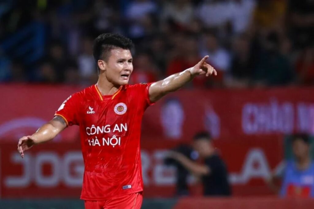 Nguyễn Quang Hải đang là chân sút nội ghi bàn nhiều nhất V-League 2023/24.