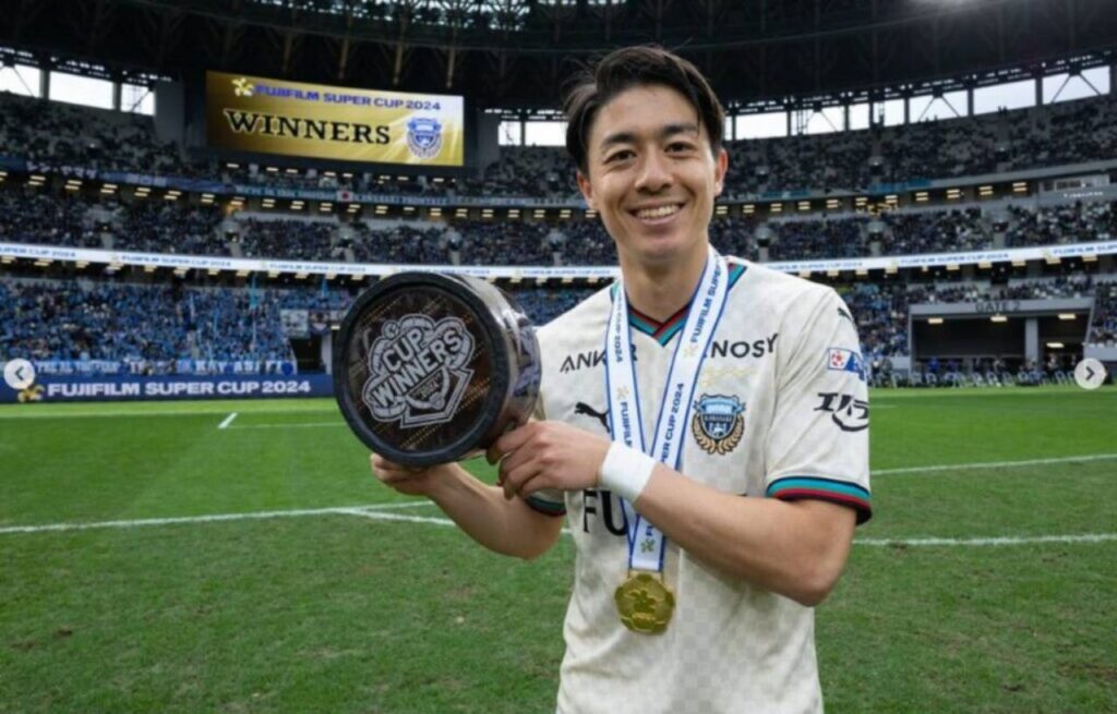 Van Welmeskerken ghi bàn thắng duy nhất giúp Kawasaki Frontale đánh bại Vissel Kobe.