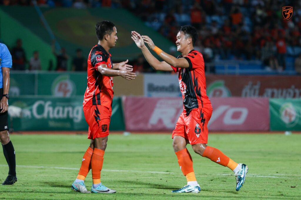 PT Prachuap FC đang trên đà thăng hạng tại Thai League 2023/24