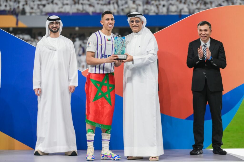 Rahimi nhận danh hiệu Cầu thủ xuất sắc nhất giải.