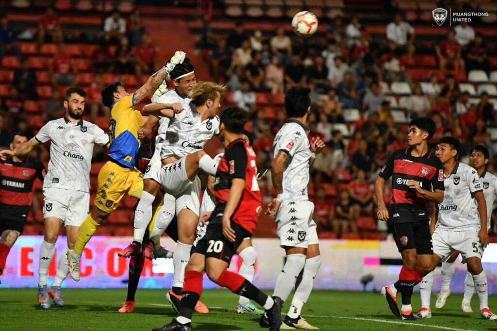 Chiến thắng đậm đà 5-0 của “Kỳ lân song sinh” Muangthong United ở Vòng 27 Thai League 2023/24