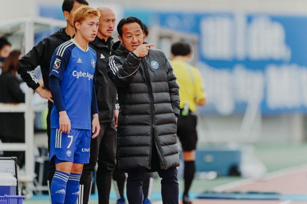 HLV Go Kuroda - Người cầm trịch dẫn dắt đội bóng Machida Zelvia lên vị trí đầu bảng 2024