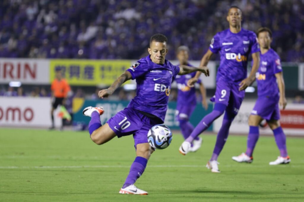 Marcos Júnior đối mặt với tương lai không mấy khả quan tại Sanfrecce Hiroshima.