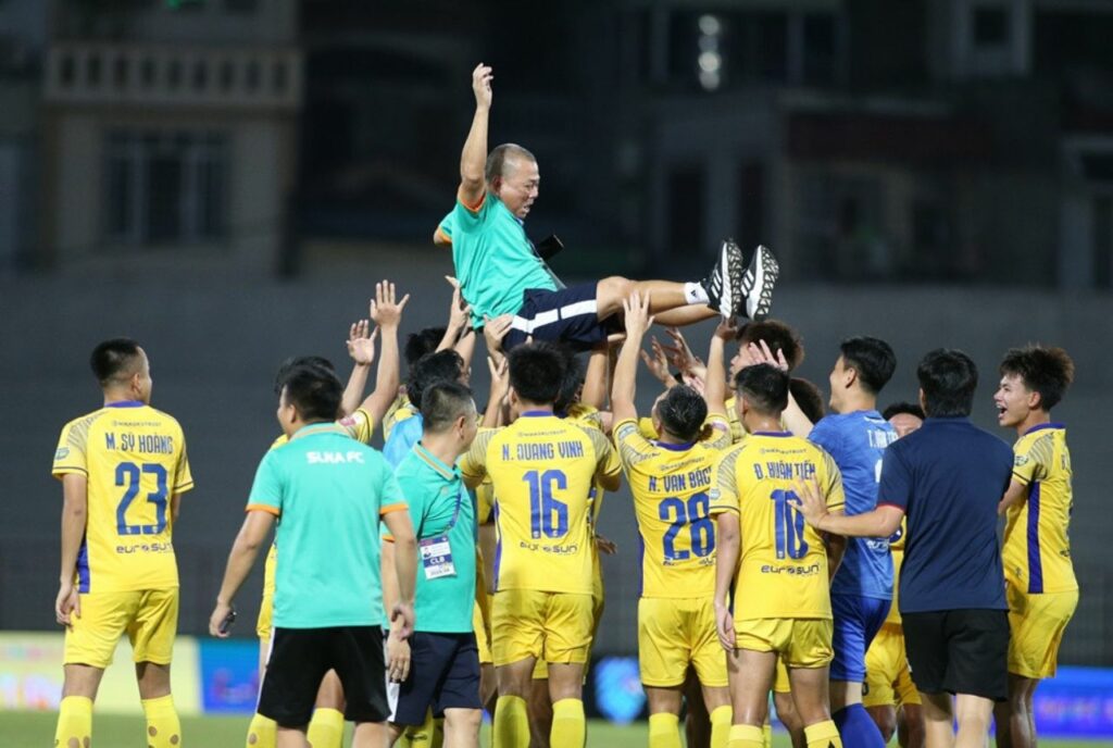 Sông Lam Nghệ An ở lại V-League 2023/24 một cách kịch tính sau vòng 26 V-League 2023/24