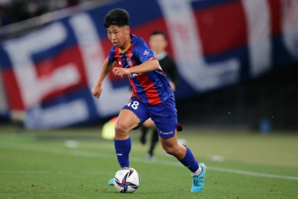 Tài Năng Trẻ Nhật Bản Yuta Arai không có nhiều cơ hội ra sân ở mùa giải năm nay trong màu áo FC Tokyo.