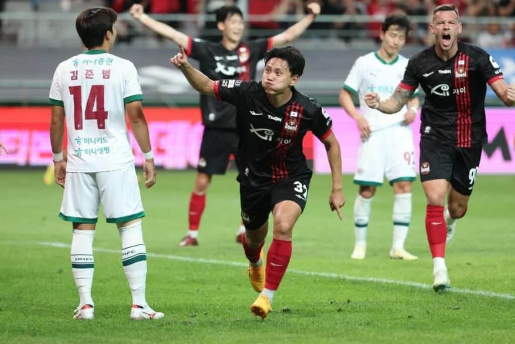 FC Seoul lấy lại mạch thắng bằng chiến thắng 2-1 trước Daejeon.