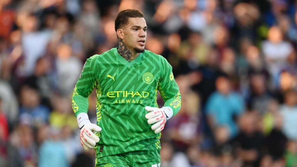 Ederson có thể là bom tấn đáng chú ý nhất hè này.