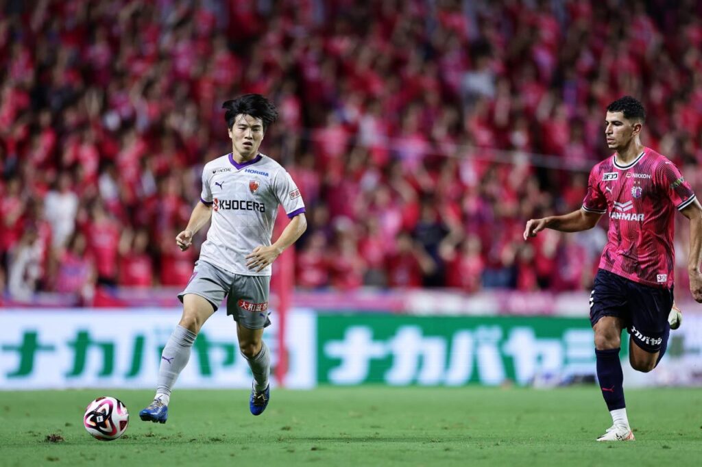 Kyotot Sanga huỷ diệt Cerezo Osaka trên sân khách. 