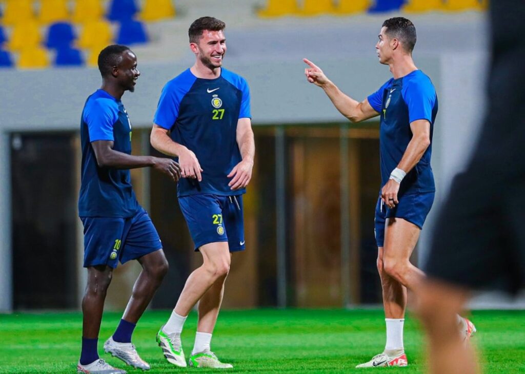 Ronaldo, Mane và Laporte cùng nhau tập luyện tại CLB Al Nassr.