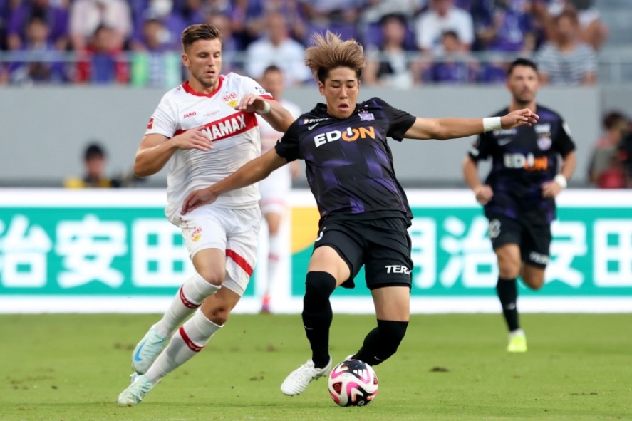 Sự chênh lệch giữa Sanfrecce Hiroshima và Stuttagart là quá chênh lệch, trận đấu Sanfrecce Hiroshima 2-5 Stuttgart