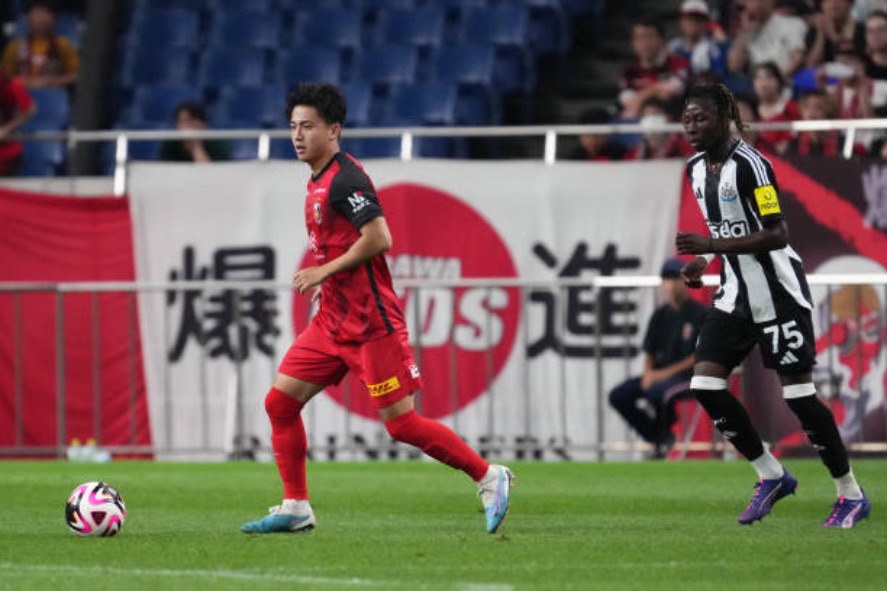 Newcastle tỏ ra vượt trội so với đội chủ nhà Urawa Reds, trận đấu Urawa Reds 1-4 Newcastle United