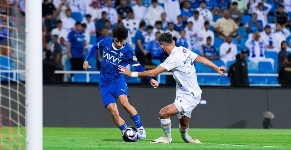 Al Hilal dẫn đầu BXH sau 2 vòng. 