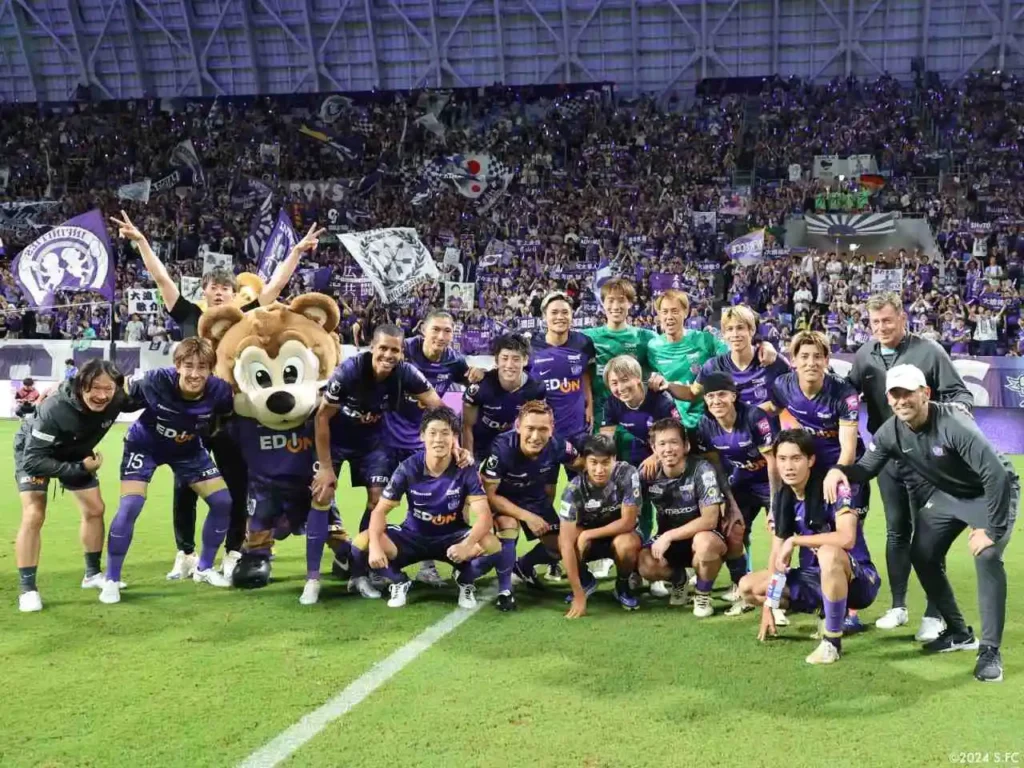 Sanfrecce-Hiroshima-la-mot-dai-dien-den-tu-khu-vuc-phia-Dong-gop-mat-trong-top-10-CLB-dat-gia