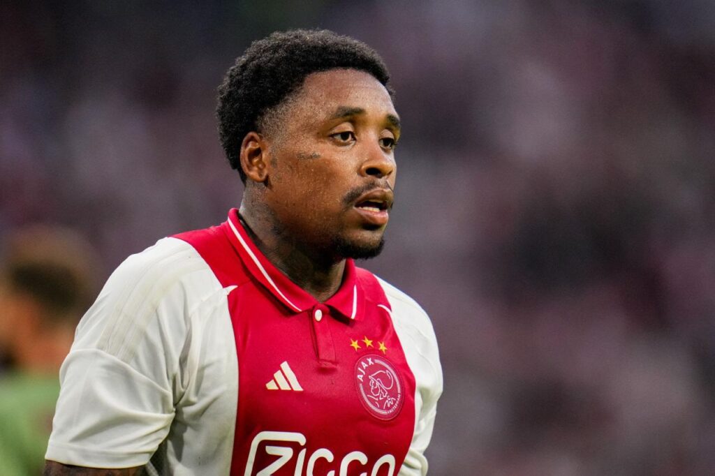 Steven Bergwijn chính thức là cầu thủ của Al Ittihad. 