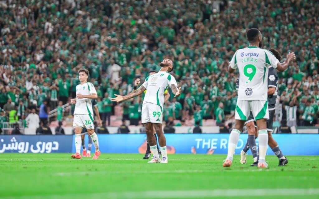 Al Ahli vẫn đang loay hoay lắp ráp các nhân tố trong đội hình.