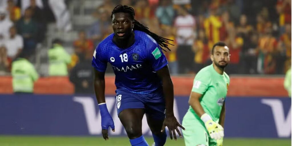 Bafetimbi Gomis có 4 năm thành công tại Al Hilal