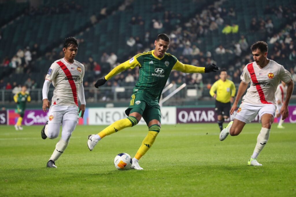 Jeonbuk Hyundai Motors FC giành chiến thắng tối thiểu 1-0 trước Selangor FC, AFC Champions League Two