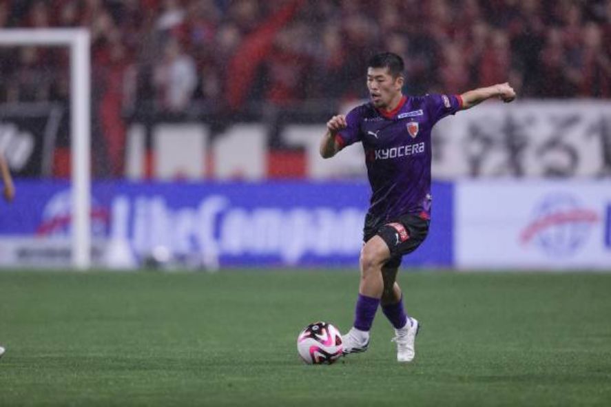 Toichi Suzuki đang mất dẫn chỗ đứng tại Kyoto Sanga.