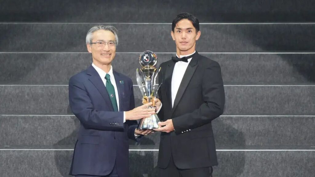 Yoshinori Muto, cầu thủ xuất sắc nhất J-League 2024.