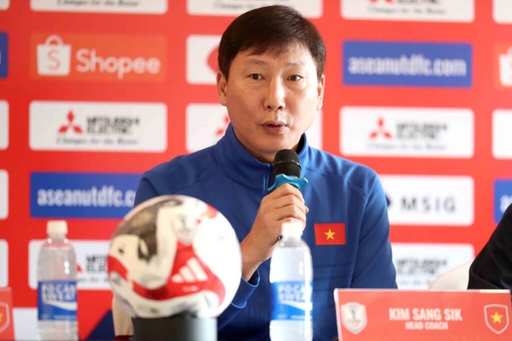 HLV Kim Sang-sik tự tin giành chức vô địch ASEAN Cup 2024. 