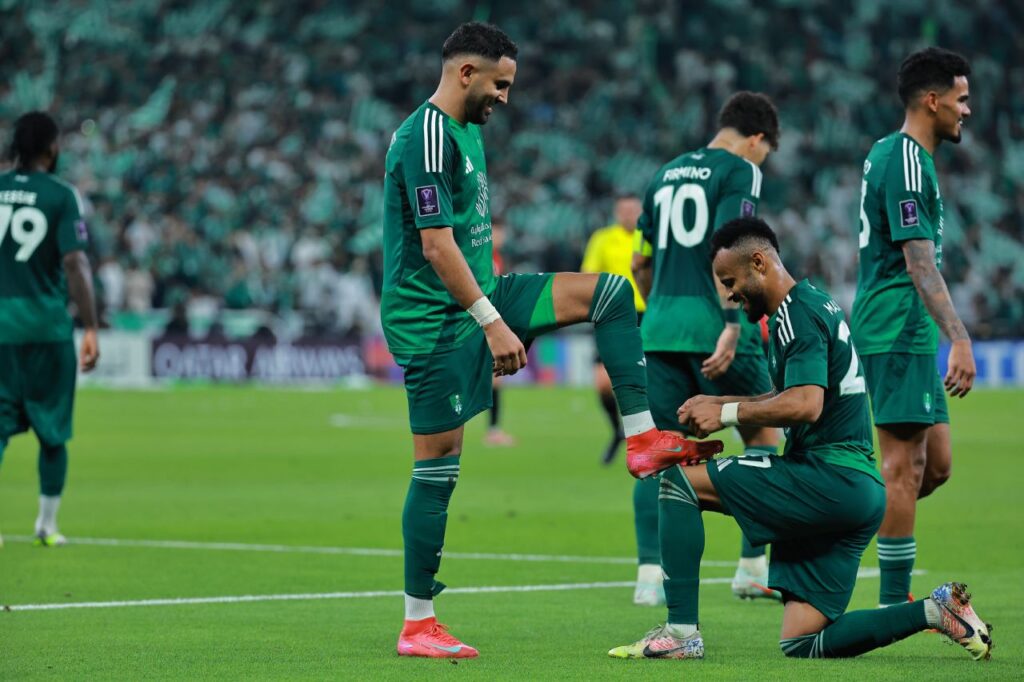 Mahrez tỏa sáng với cú đúp bàn thắng tại trận Lượt Về AFC Champions League Elite