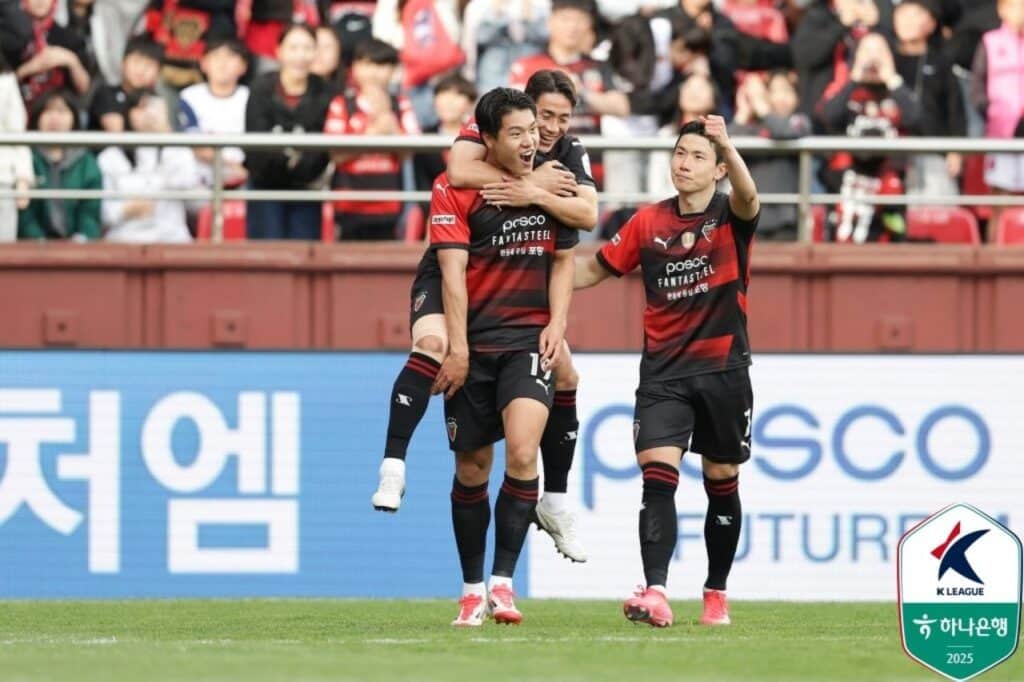 Pohang Steelers leo lên vị trí thứ 5 sau chiến thắng ở vòng 13 K-League 2025.