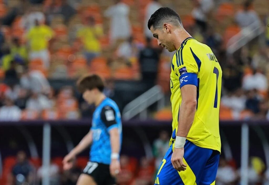 Ronaldo bày tỏ sự thất vọng trong trận thua Kawasaki Frontale tại AFC Champions League Elite.