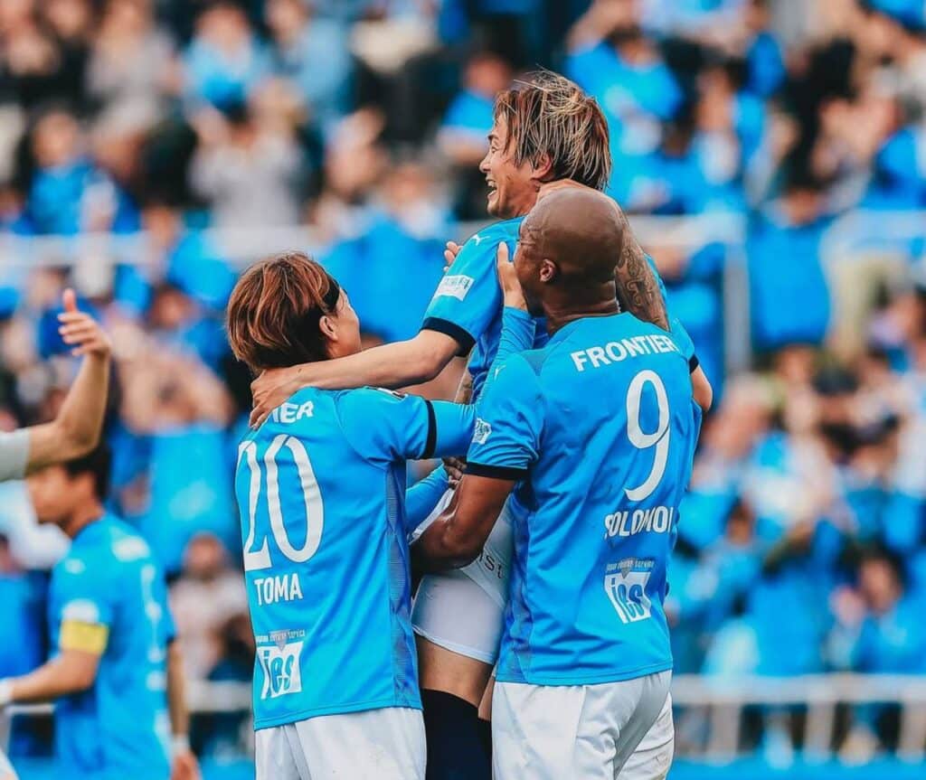 Yokohama chấm dứt chuỗi 3 trận thua liên tiếp bằng thắng lợi tối thiểu trước Avispa Fukuoka.