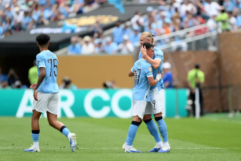 Manchester City ra quân thuận lợi với chiến thắng dễ dàng trước Wydac AC. 