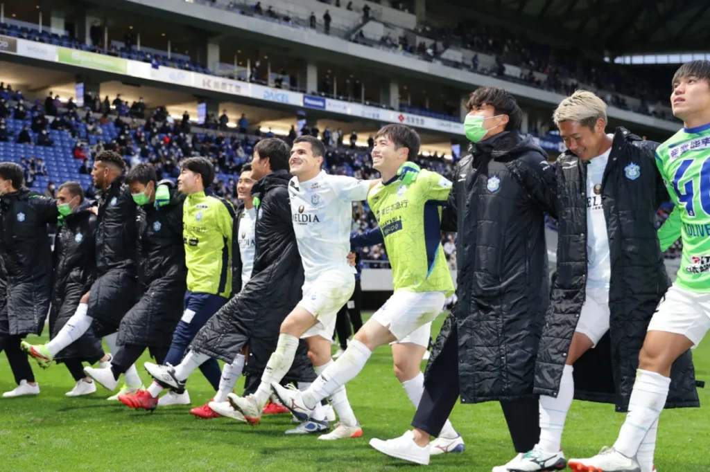 Nhờ Covid 19, Shonan Bellmare mới có thể ở lại J-League 2020. 