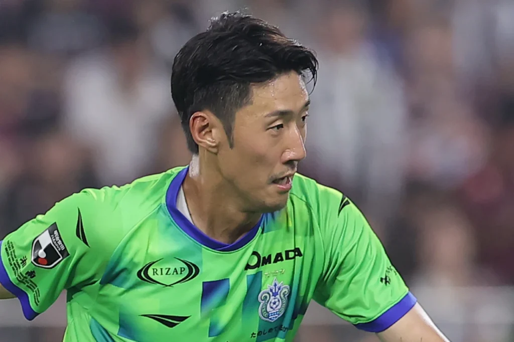 Vừa cập bến Shonan Bellmare, Kim Min-tae đã tỏa sáng giúp đội bóng trụ hạng thành công.