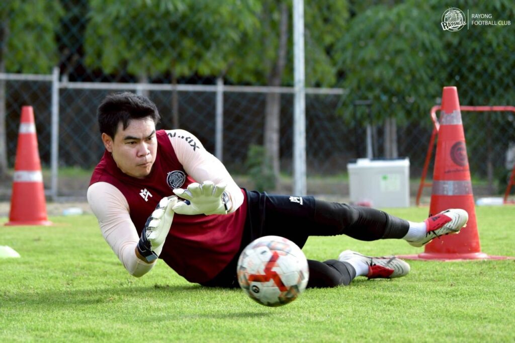 CLB Rayong FC hứa hẹn là nơi tạo “đất dụng võ” cho Worawut Srisupha.