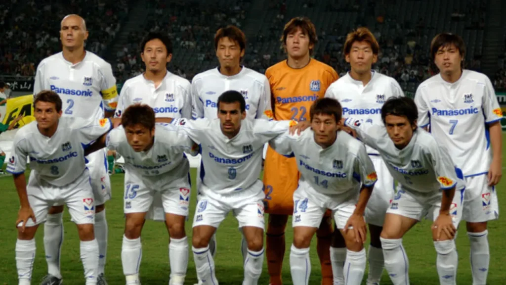 Gamba Osaka đã xuất sắc vô địch J-League 2005 ở vòng đấu cuối cùng.
