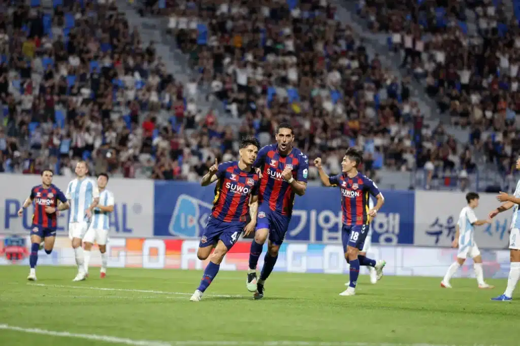 Sabbag đang là niềm hy vọng số 1 của Suwon City trong hành trình trụ hạng tại K-League 2025. 