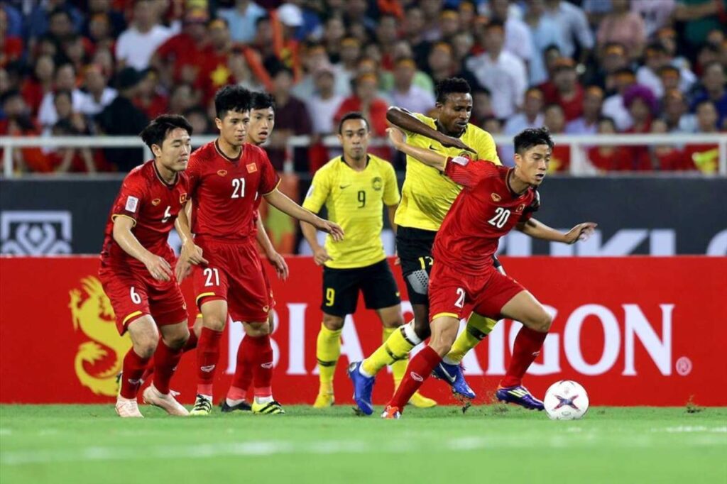 Đội tuyển Việt Nam hòa 2-2 với Malaysia thu hút con số kỷ lục 87.000 khán giả.