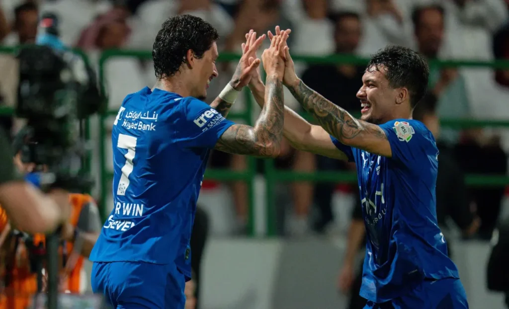 AL Hilal tiếp tục thăng hoa với chiến thắng đậm trên sân khách. 