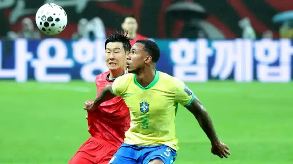 Brazil có chiến thắng đậm trước đội chủ nhà Hàn Quốc.