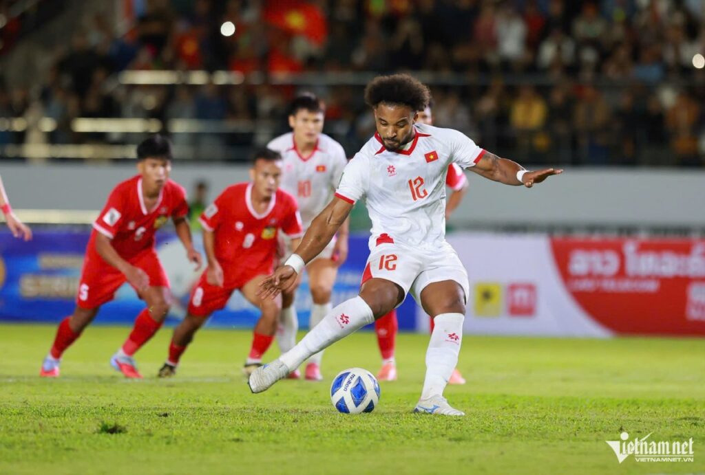 Đội tuyển Việt Nam giành chiến thắng 2-0 trước đội tuyển Lào trong khuôn khổ vòng loại 3 Asian Cup 2027