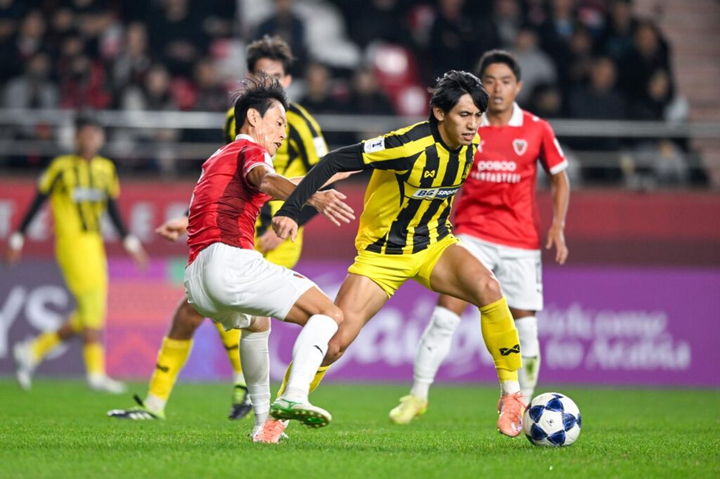 Pohang Steelers cầm chân Tampines Rovers 1-1 ở lượt trận thứ tư.